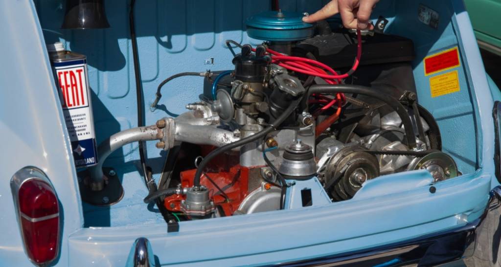 Motor de un coche